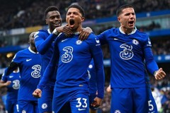 维尔茨英超适应与崛起：位置调整助力球队突破