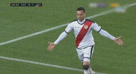 拉明·亚马尔赛后奇遇：球赛胜利后护照失踪风波